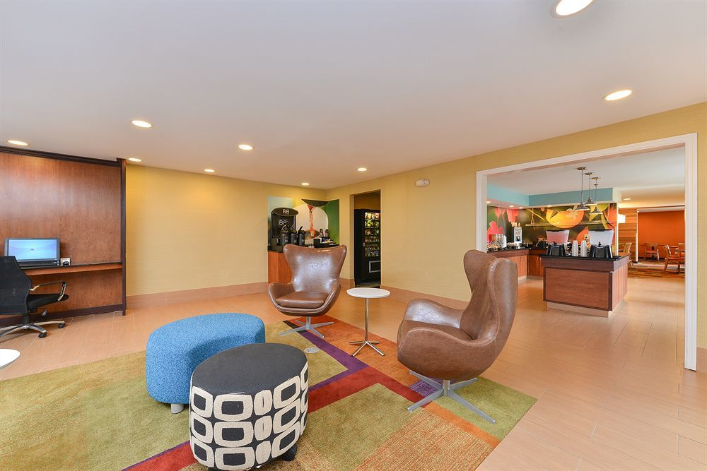 Baymont By Wyndham Savannah Midtown Bagian luar foto