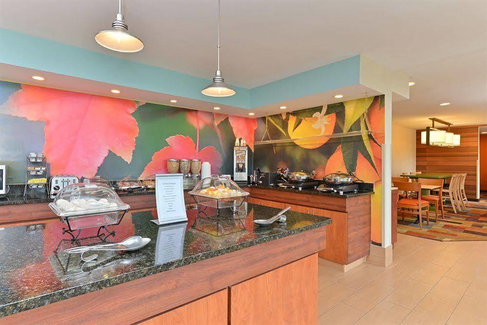 Baymont By Wyndham Savannah Midtown Bagian luar foto